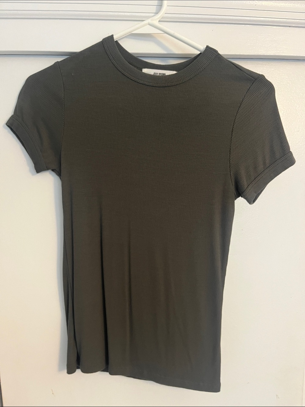 Joah Brown Short-Sleeve Ribbed Tee - Olive Green S/M